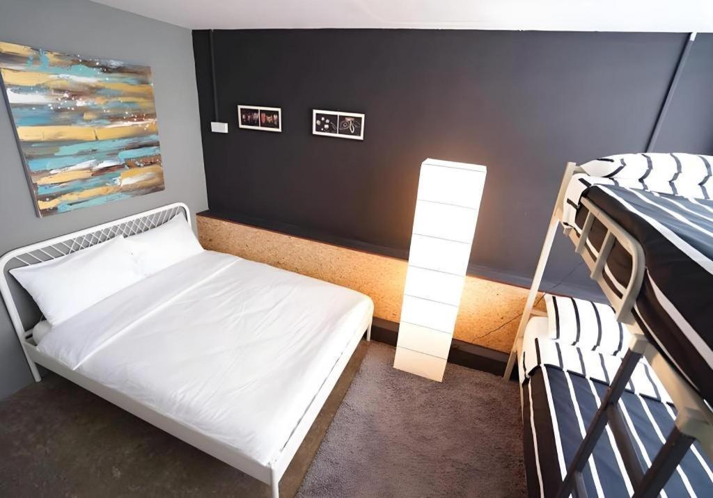 Koptel Budget Hotel Kuching Exterior photo