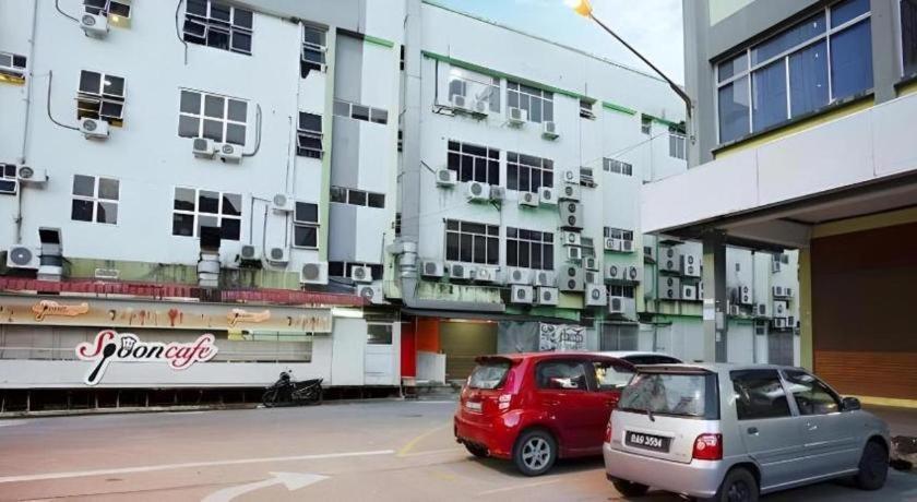 Koptel Budget Hotel Kuching Exterior photo